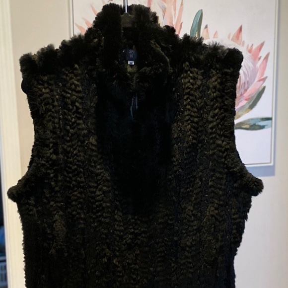 Fur Vest - Picture 2 of 2